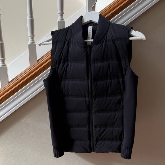 lululemon athletica Jackets & Blazers - Lululemon Athletica Black Quilted Vest